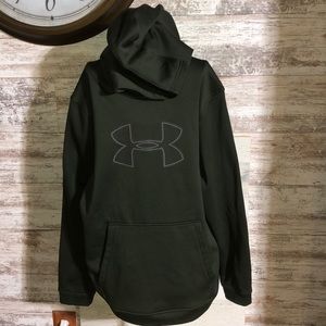 Mens Under Armour  Extra Large sweatshirt/hoodie green in color loose cold gear